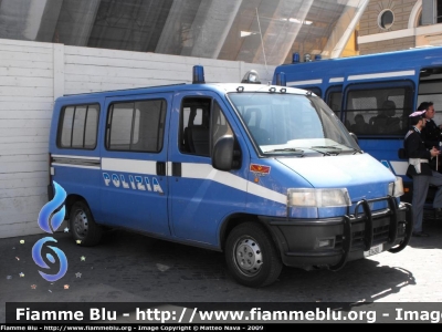 Fiat Ducato II serie
Polizia di Stato
Reparto Mobile Roma
Polizia E1490

Parole chiave: Fiat Ducato_IIserie PoliziaE1490 festa_della_polizia_2009