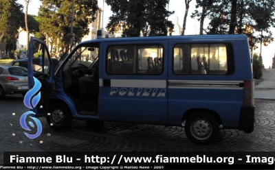 Fiat Ducato II serie
Polizia di Stato
Reparto Mobile di Roma
Polizia E1492
Parole chiave: Fiat Ducato_IIserie PoliziaE1492