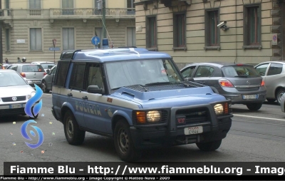 Land Rover Discovery II Serie
Polizia di Stato
Reparto Mobile
Milano
automezzo protetto
Polizia E1844
Parole chiave: Land_Rover Discovery_IISerie PoliziaE1844