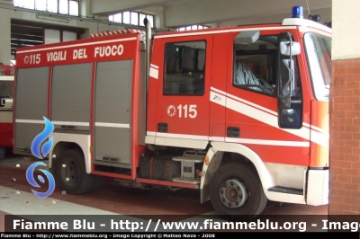 Iveco City2000 100E21 I serie
Vigili del Fuoco
Comando Provinciale di Milano
AutoPompaSerbatoio allestimento Iveco-Magirus
Parole chiave: Iveco City2000_100E21_Iserie