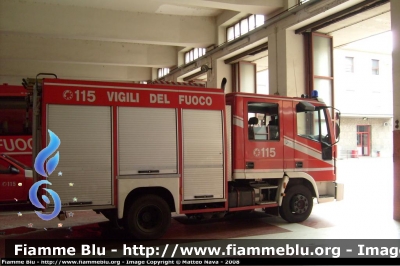 Iveco City2000 100E21 I serie
Vigili del Fuoco
Comando Provinciale di Milano
AutoPompaSerbatoio allestimento Iveco-Magirus
Parole chiave: Iveco City2000_100E21_Iserie 