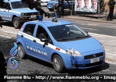 Fiat Grande Punto
Polizia di Stato
Reparto Mobile di Roma
Polizia F7068
Parole chiave: Fiat GrandePunto PoliziaF7068