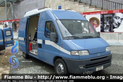 Fiat Ducato Maxi II serie
Polizia di Stato – Artificieri
Polizia B5779

Parole chiave: FIAT_DUCATO_II_SERIE Artificieri Polizia