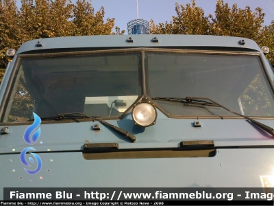 Iveco 190-26 4x4
Polizia di Stato
Reparto Mobile Milano
POLIZIA A2294
Parole chiave: Iveco 190-26_4x4 PoliziaA2294