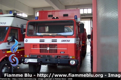 Iveco 90PC
Vigili del Fuoco
Comando Provinciale di Milano-via Messina
VF 13330

Parole chiave: Iveco 90PC VF13330