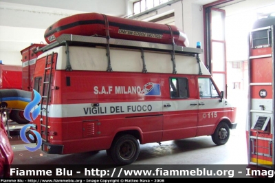 Iveco Daily I serie
Vigili del Fuoco
Comando Provinciale di Milano
Nucleo Speleo Alpino Fluviale
VF 15847
Parole chiave: Iveco Daily_Iserie VF15847