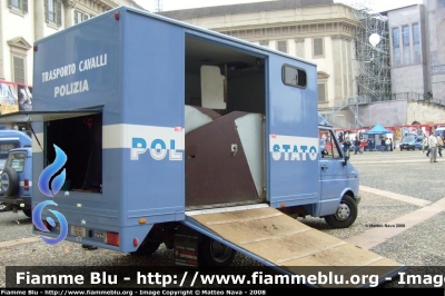 Iveco Daily I Serie
Parole chiave: Iveco Daily_Iserie Reparto a cavallo Polizia di Stato