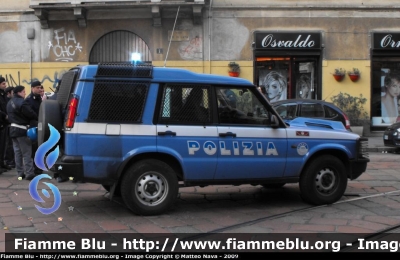 Land Rover Discovery II serie restyle
Polizia di Stato
Reparto Mobile Milano
Polizia F1020
Parole chiave: Land_Rover Discovery_IIserie_restyle PoliziaF1020