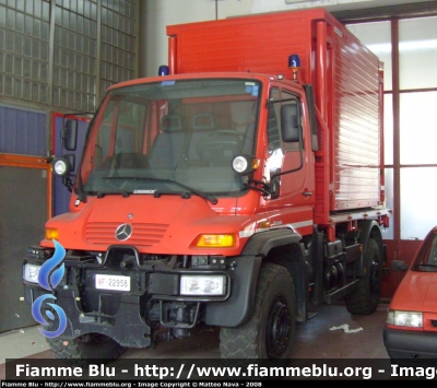 Mercedes-Benz Unimog U500
Vigili del Fuoco
Comando Provinciale di Milano
Autocarro con attrezzatura scarrabile
VF 22958
Parole chiave: Mercedes-Benz Unimog_U500 VF22958