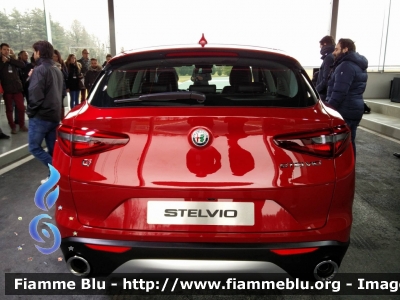 Alfa Romeo Stelvio
#cortocircuitoalfaromeo 
Presentazione alla stampa del nuovo modello Alfa Romeo 
Parole chiave: AlfaRomeo_Stelvio_cortocircuitoalfaromeo_alfa romeo