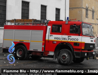 Iveco 180-24
Vigili del Fuoco
Comando Provinciale di Isernia
VF 15604
Parole chiave: Iveco 180-24 VF15604