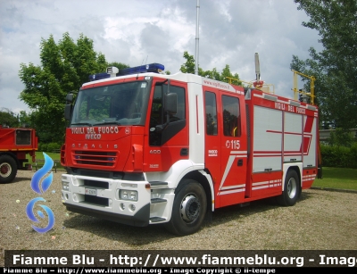 Iveco Stralis AF190S40 I serie
Vigili del Fuoco
Comando Provinciale di Prato
AutoPompaSerbatoio
VF 23976
Esemplare con strobo anteriori cambiati
Parole chiave: Iveco Stralis_AF190S40_Iserie VF23976