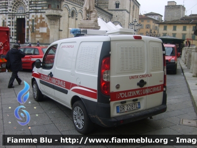 Fiat Doblò III serie
Polizia Municipale Prato
Unità Cinofila
Parole chiave: Fiat Doblò_IIIserie