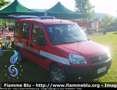 Fiat Doblò II serie
Vigili del Fuoco
Comando Provinciale di Prato
con lampeggiante a Led
VF 24954
Parole chiave: Fiat Doblò_IIserie VF24954