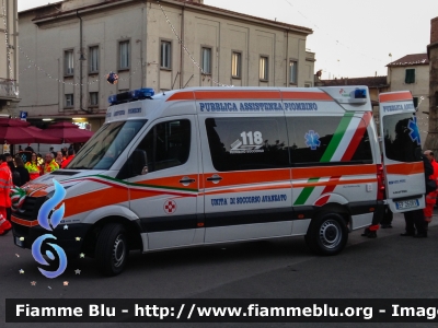 Volkswagen Crafter I serie restyle
Pubblica Assistenza Piombino (LI)
Allestita Mariani Fratelli
Parole chiave: Volkswagen Crafter_Iserie_restyle Ambulanza