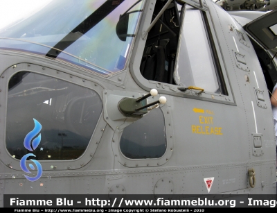 Agusta Westland AW101 ASW
Marina Militare Italiana
2-02
Parole chiave: Agusta-Westland AW101_ASW 2-02 15-38 50_anni_72°_stormo