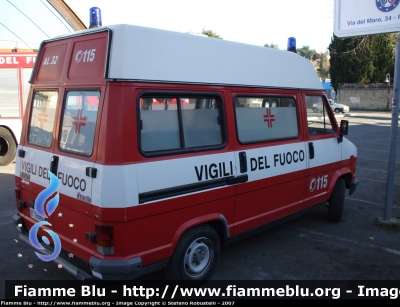 Fiat Ducato I serie
Vigili del Fuoco 
Distaccamento di Nemi (Rm)
VF 16984
Parole chiave: Fiat Ducato_Iserie VF16984 vigili_fuoco_nemi_roma Santa_Barbara_2007 