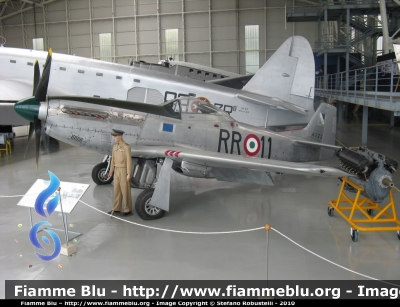 North American P51D Mustang
Aeronautica Militare Italiana
Museo Storico
Vigna di Valle (Rm)
Parole chiave: North-American P51D_Mustang