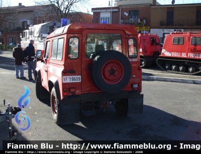 Land Rover Defender 90
Vigili del Fuoco
Comando Provinciale di Roma
Nucleo NBCR
VF 19609
Parole chiave: Land_Rover Defender_90 VF19609 nbcr vvf vigili_fuoco Santa_Barbara_2007 roma_lazio