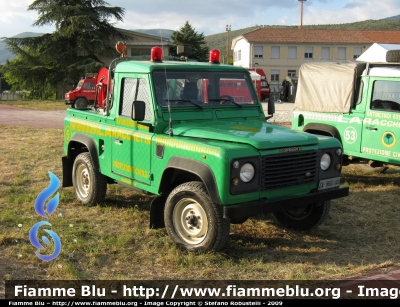 Land Rover Defender 90
Protezione Civile
La Racchetta
Sez. di Cetona (SI)
Parole chiave: Land_Rover Defender_90