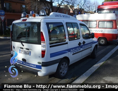 Fiat Doblò I serie 
Polizia Municipale 
Genzano di Roma (Rm)
:: veicolo dismesso ::
Parole chiave: Fiat Doblò_Iserie