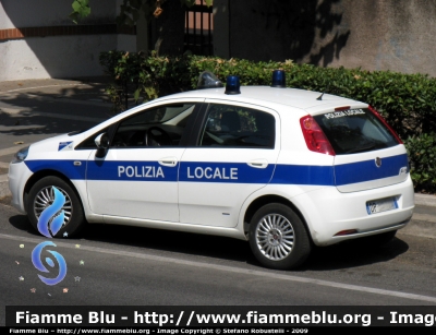 Fiat Grande Punto
Polizia Locale - K2 
Genzano di Roma (Rm)
Parole chiave: Fiat Grande_Punto polizia_municipale_genzano roma_lazio