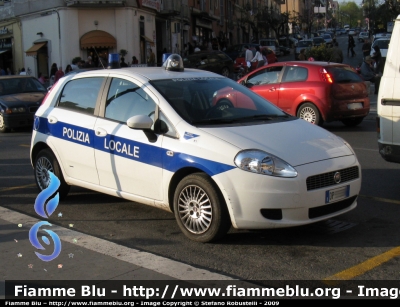 Fiat Grande Punto  
Polizia Locale - K1
Genzano di Roma (Rm)  

Parole chiave: Fiat Grande_Punto polizia_municipale_genzano roma_lazio