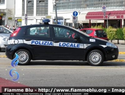 Fiat Grande Punto
Polizia Locale
Venezia
Allestimento Ciabilli
POLIZIA LOCALE YA 618 AC
Parole chiave: Fiat Grande_Punto POLIZIA_LOCALE_YA618AC