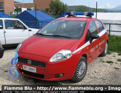 Fiat Grande Punto
Vigili del Fuoco
Comando Provinciale di Modena
(con logo 115 applicato al contrario)
VF 25011

Parole chiave: Fiat Grande_Punto VF25011