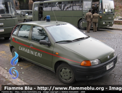 Fiat Punto I serie
Carabinieri
EI AS 186  

Parole chiave: Fiat Punto_Iserie EIAS186 Festa_della_Repubblica_2008