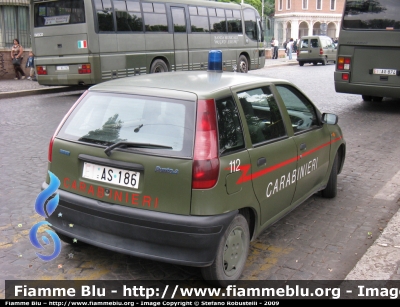 Fiat Punto I serie
Carabinieri
EI AS 186  

Parole chiave: Fiat Punto_Iserie EIAS186 Festa_della_Repubblica_2008