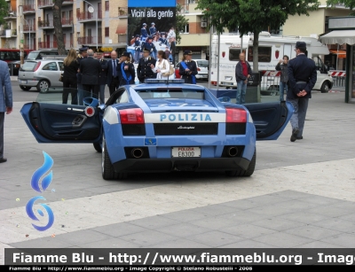 Lamborghini Gallardo
Polizia di Stato
Polizia Stradale
Polizia E8300
Parole chiave: Lamborghini Gallardo PoliziaE8300 stradale festa_polizia_2008