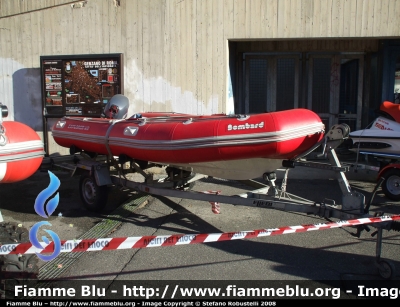 Gommone Bombard Explorer WB
Vigili del Fuoco
distaccamento di Nemi (RM)
Parole chiave: Gommone Bombard_ExplorerWB vvf vigili_fuoco_nemi_roma santa_barbara_2007