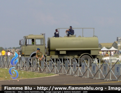 Iveco 190-26
Aeronautica Militare Italiana
64° Deposito Territoriale A.M.
AM 21614
Parole chiave: iveco 190-26 AM21614 aeronautica_militare viterbo_airshow_05