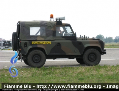 Land Rover Defender 90
Aeronautica Militare Italiana
Sicurezza Volo
AM AI 214
Parole chiave: Land_Rover Defender90 AMAI214 aeronautica_militare Pratica_Mare_Roma