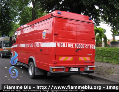 Mercedes-Benz Vario 815D
Vigili del Fuoco 
Comando Provinciale di Roma
Nucleo NBCR
VF 22712
Parole chiave: Mercedes-Benz Vario_815D VVF_Roma VF22712 festa_repubblica_2008