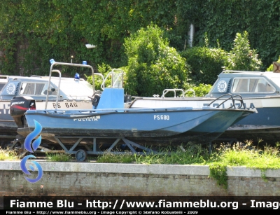 Imbarcazione
Polizia di Stato
Questura di Venezia
PS 680
Parole chiave: imbarcazione PS680