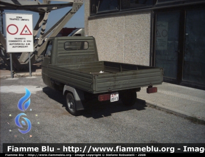 Piaggio Ape
Aeronautica Militare Italiana
Aeroporto di Pratica di Mare (Rm)
AM 8913
Parole chiave: Piaggio Ape AM8913