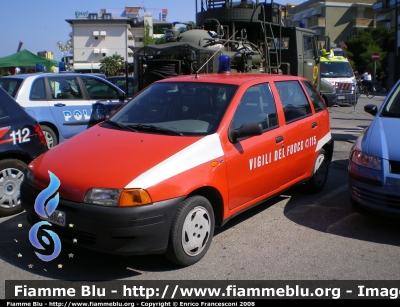 Fiat Punto I serie variante con lampeggiante
Vigili del Fuoco 
Comando di Fano 
VF 18825
Parole chiave: Fiat Punto_Iserie Vigili_del_Fuoco_Fano VF18825