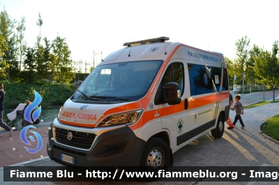 Fiat Ducato X290
Croce Verde Pioltello
Parole chiave: Fiat Ducato X290 Croce_Verde_Pioltello