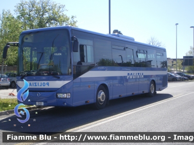 Irisbus Crossway
Polizia di Stato
XIV Reparto Mobile Senigallia
Polizia H7397
Parole chiave: Irisbus Crossway PoliziaH7397