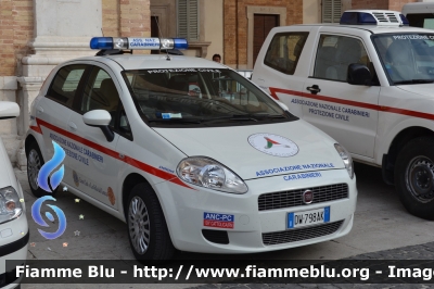 Fiat Grande Punto
Associazione Nazionale Carabinieri 
Protezione Civile 
139° Cattolica (RN)
Allestimento Bertazzoni
Parole chiave: Fiat Grande_Punto ANC Cattolica