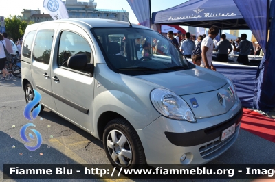 Renault Kangoo III Serie
Aeronautica Militare
2° Stormo
AM CM 301
Parole chiave: Renault Kangoo IIISerie AMCM301