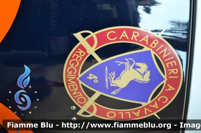 Carrello trailer Thiel Matrix 
Carabinieri
4° Reggimento a Cavallo
Ambulanza Veterinaria
Allestimento Thiel
Rimorchio CC BY741 
Particolare Stemma Reggimento
Parole chiave: Ambulanza_Veterinaria Carabinieri RimorchioCCBY741