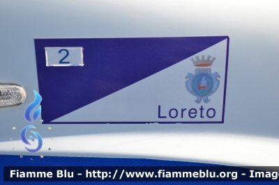 Fiat Doblò II serie
Polizia Municipale
Loreto (AN)
Ufficio Mobile 
Particolare Stemma
Parole chiave: Fiat Doblò_IIserie PL Loreto