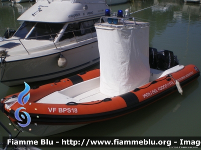 Arimar 760 
Vigili del Fuoco
Comando Provinciale di Pesaro
BPS18
Parole chiave: Vigili_del_Fuoco Gommone Arimar_760 BPS18