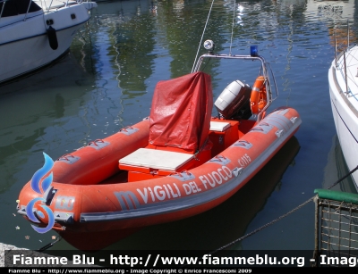 Gommone
Vigili del Fuoco
Comando Provinciale di Pesaro
Parole chiave: Gommone Vigili_del_Fuoco Pesaro