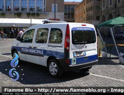 Renault Kangoo III serie
Polizia Municipale 
Unione dei Comuni Pian del Bruscolo (PU)
POLIZIA LOCALE YA 066 AA
Parole chiave: Renault Kangoo IIIserie Polizia_Municipale Pian_del_Bruscolo POLIZIALOCALEYA006AA