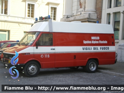 Iveco Daily I serie
Vigili del Fuoco
Comando Provinciale Pesaro - Urbino
Nucleo Speleo Alpino Fluviale
VF 12774
Parole chiave: Iveco Daily_Iserie VF12774 Convegno_Pesaro_E_Terremoto_2012