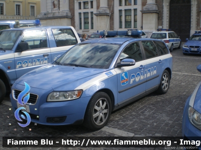 Volvo V50 II serie 
Polizia di Stato
Polizia Stradale in servizio sulla rete di Autostrade per l'Italia
Polizia H2702
Parole chiave: Volvo V50_IIserie POLIZIAH2702 Festa_Della_Polizia_2012